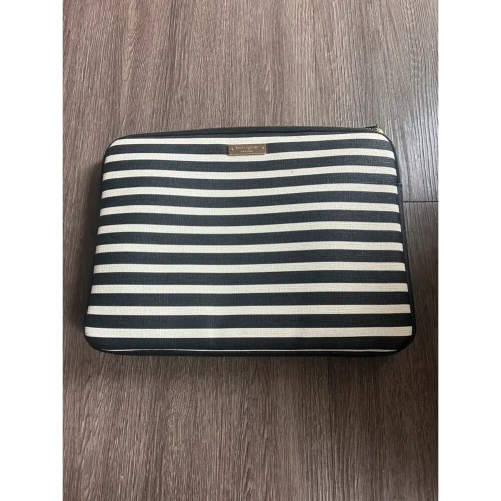 Kate spade New York Black and White Striped Tablet Case, Zipper Logo
